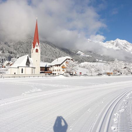 Hotel Messnerwirt Anterselva di Mezzo Luaran gambar