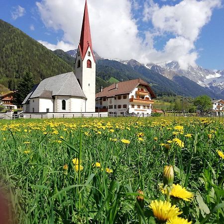 Hotel Messnerwirt Anterselva di Mezzo Luaran gambar