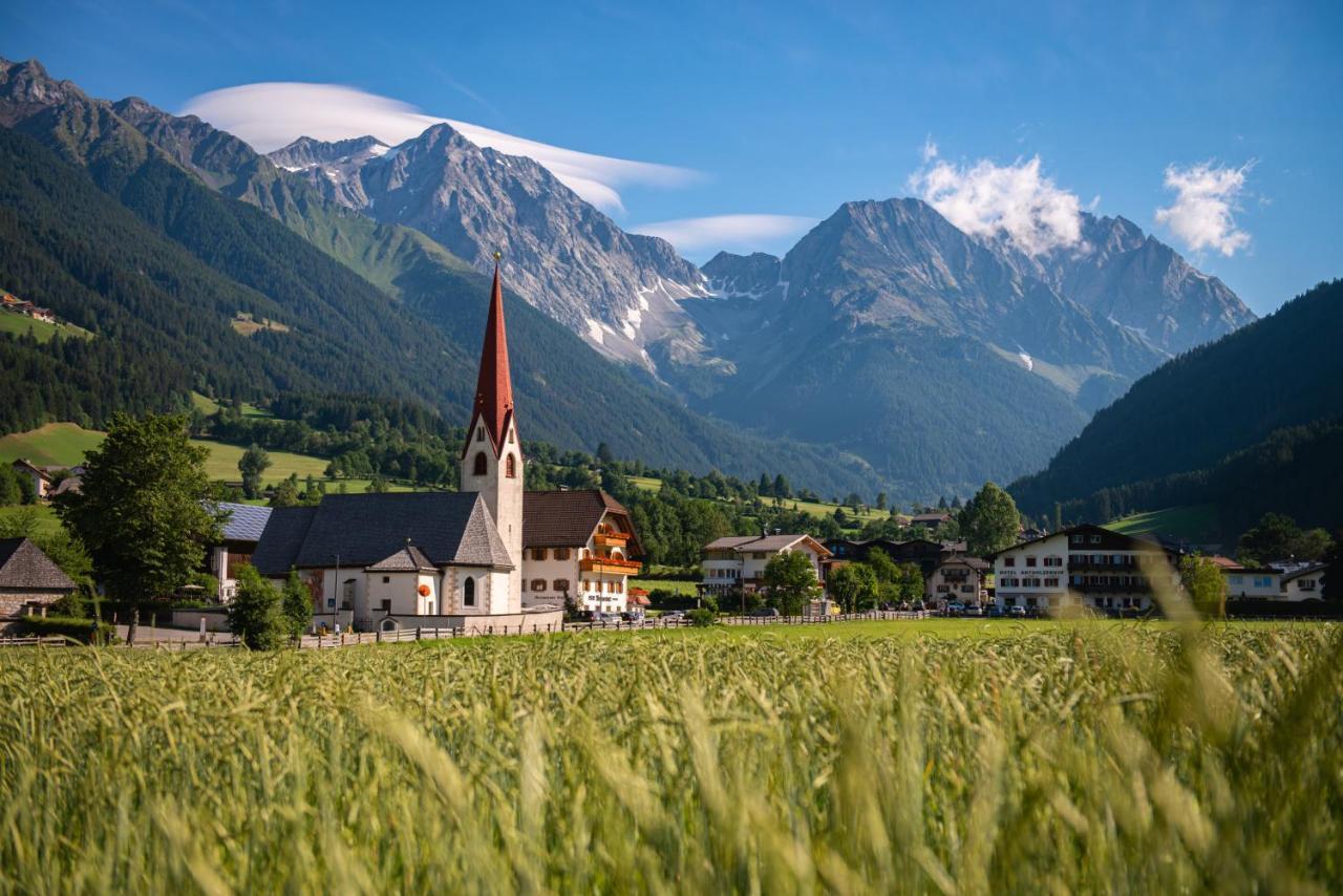 Hotel Messnerwirt Anterselva di Mezzo Luaran gambar